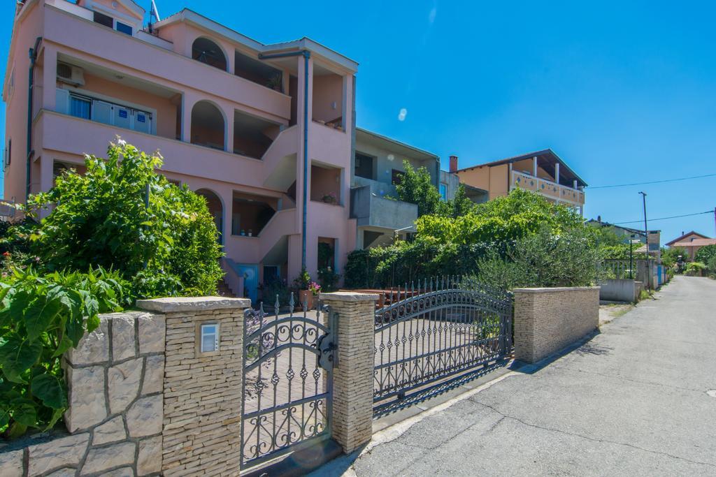 Apartment Tim زادار المظهر الخارجي الصورة